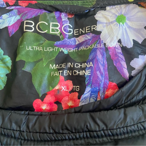 NWOT BCBGeneration Lightweight Packable Puffer Moto Jacket – XL, Black - Picture 5 of 9